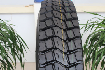 competitive price 1000r20 truck tyre