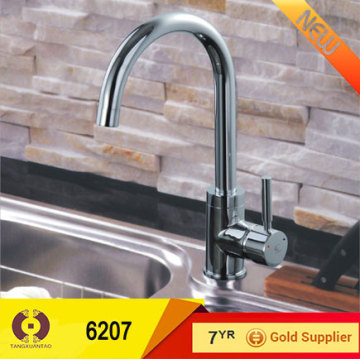 Kitchen accessory stainless steel kitchen sink kitchen faucet (6207)