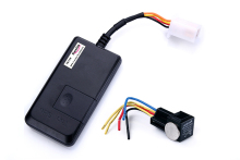 Simple vehicle GPS tracker secure the car