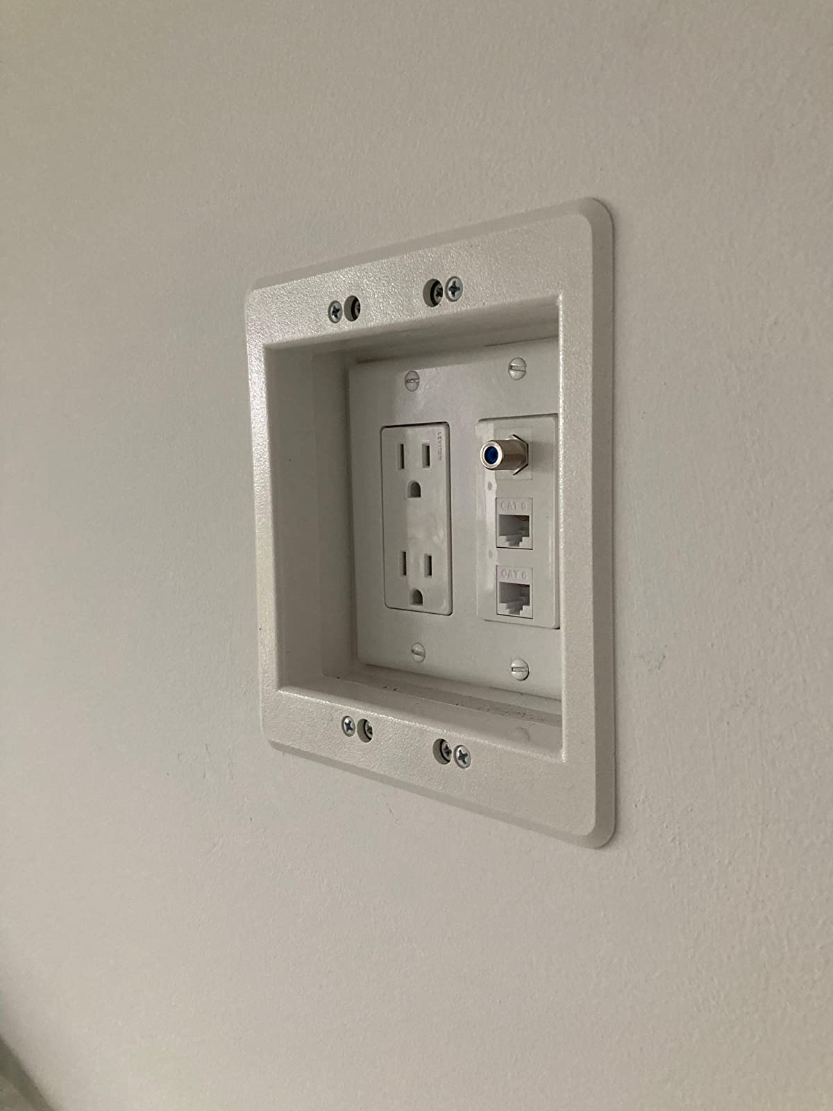Recessed Tv Box Wall Plate Kit Paintable 2gang, White Nonmetallic Combination Power And Low