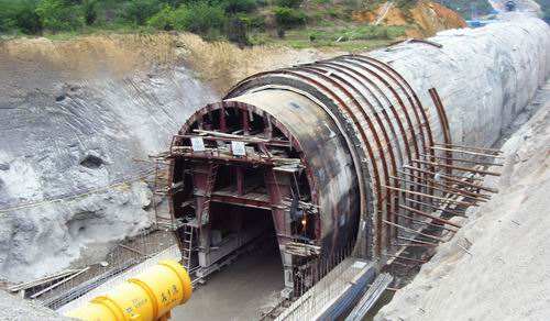 Open tunnelwagen voor stalen constructie