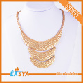 Largo collar chapado en oro completo