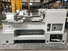 Machine Tool Precision Engine Parallel Lathe Machine