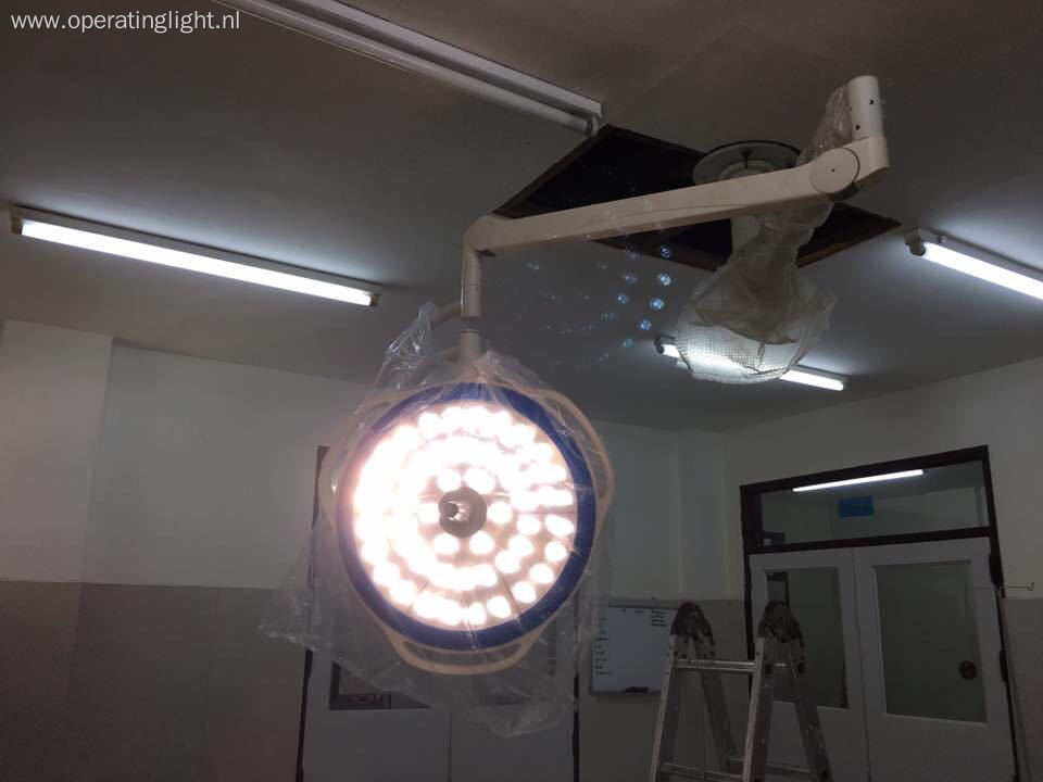 LED round type operating theater light