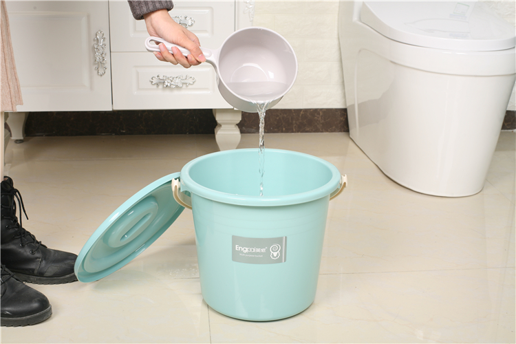 Pp Material Drum With Handle And Lid Food Grade Container Multipurpose Plastic Bucket