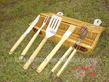 wicker picnic basket & wicker barbecue tools basket