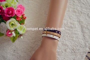 Beautiful Hearts Pattern PU leather Wristbands