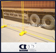 Road barrier / temporary barrier fence