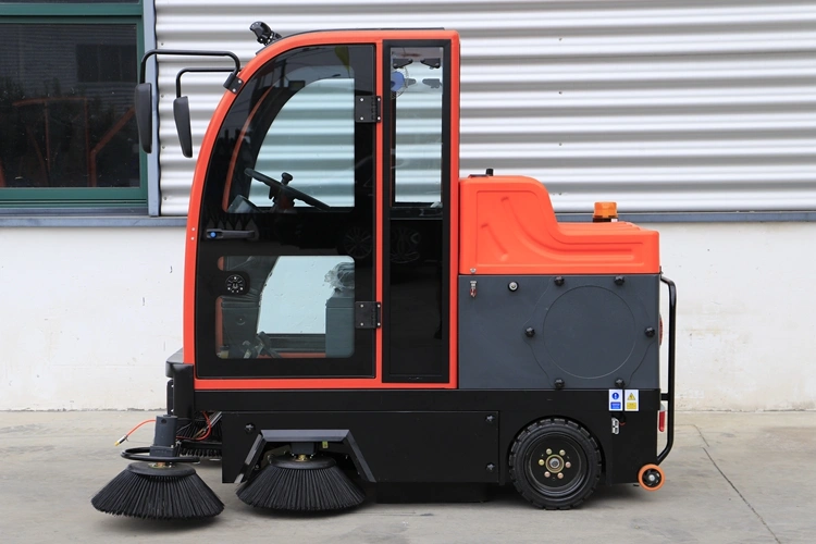 Enclosed Electric Floor Road Street Sweeper Best Supplier with Ce Certificate