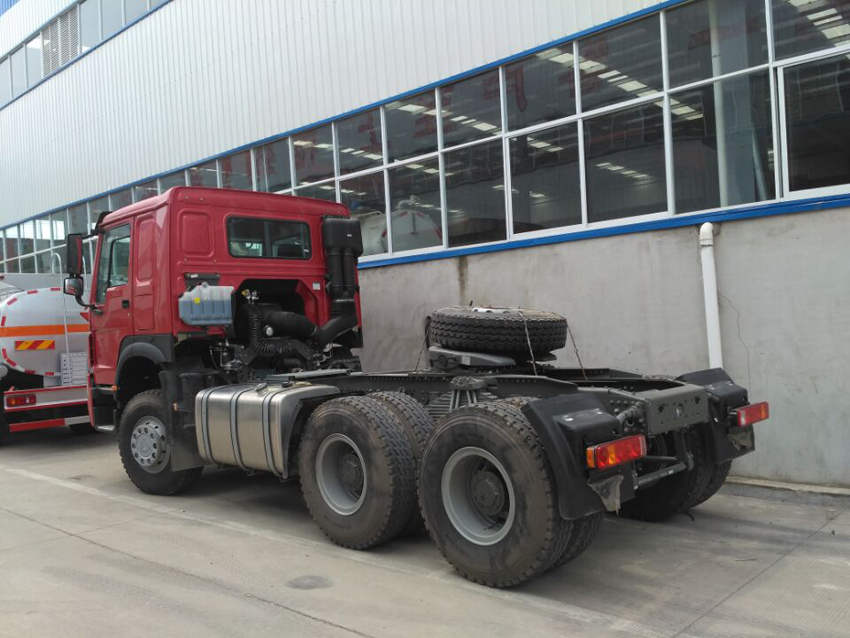 SINOTRUK tractor head