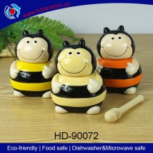 2016 Newest design bee shape ceramic honey jar,ceramic storage jar,honey canister