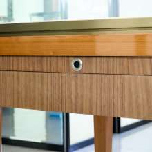 China Vintage Style Watch Display Cabinet Supplier