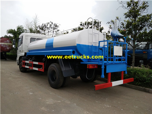 DongFeng 3000 gallon ruwa spraying motoci