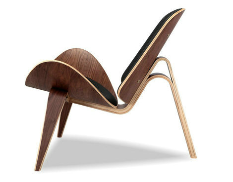 wegner shell chair 