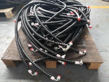 Hydraulic hoses on sale for crawler cranes