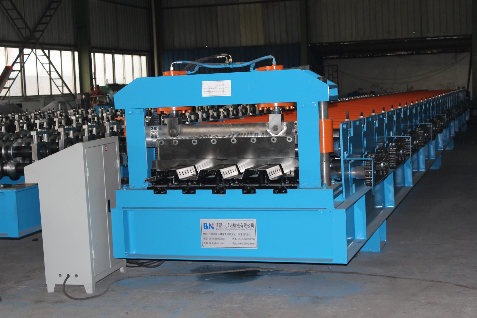 Floor bearing plate pressing machine Building bearing plate pressing equipment Color steel tile pressing machine