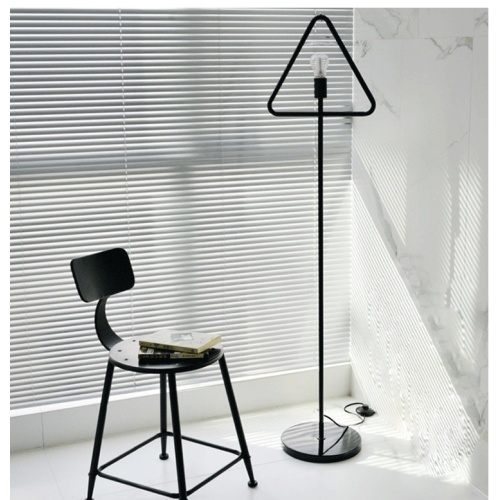 LEDER Modern golvlampa