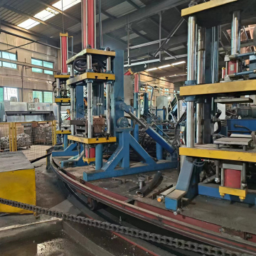 Rotary table gravity casting machine