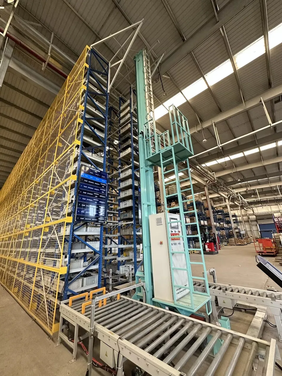 Smart Device Warehouse Vertical Racking Systems Factory Intelligent Equipment Asrs