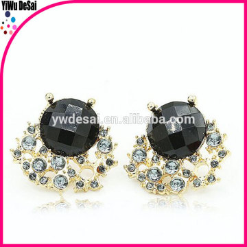 new model earrings Cut gem diamond diamond stud earrings small earrings