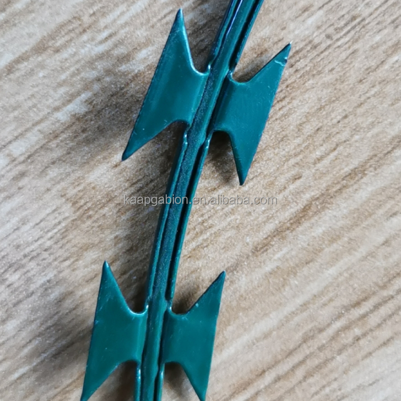 Powder coated green color Anti rust Razor Blade Barbed Wire