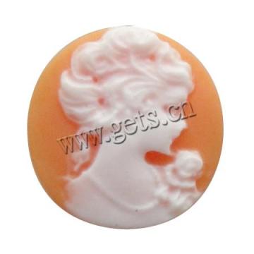 Gets resin weing cameo brooch