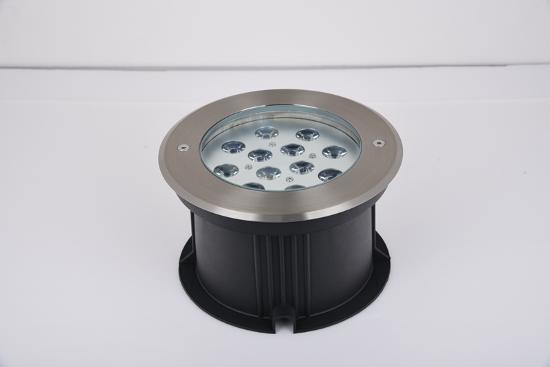 Embedded LED underwater light RGBW