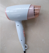 New Designed Family Using Wonderful Travel Hair Dryer