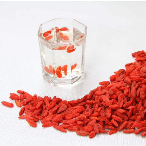 Droge rode Goji-bessen Traditioneel gezond fruit