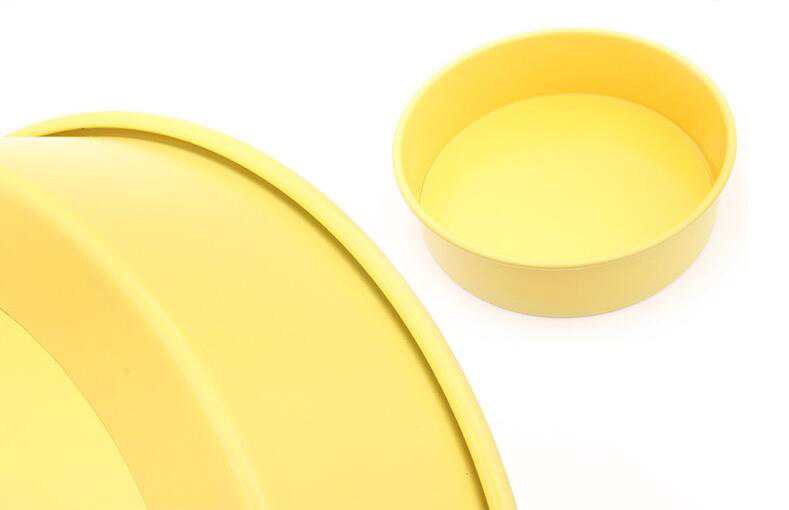 10' Carbon Steel Non-Stick Round Cake Pan With Removable Bottom -Yellow (16)