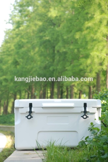 outdoor ice chest/insulated ice chest/refrigerated ice chest