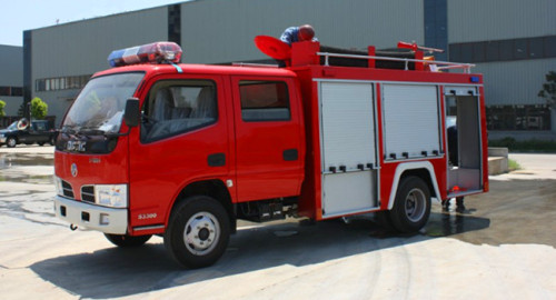 Dongfeng duolika 6 rodas caminhão de bombeiros de água