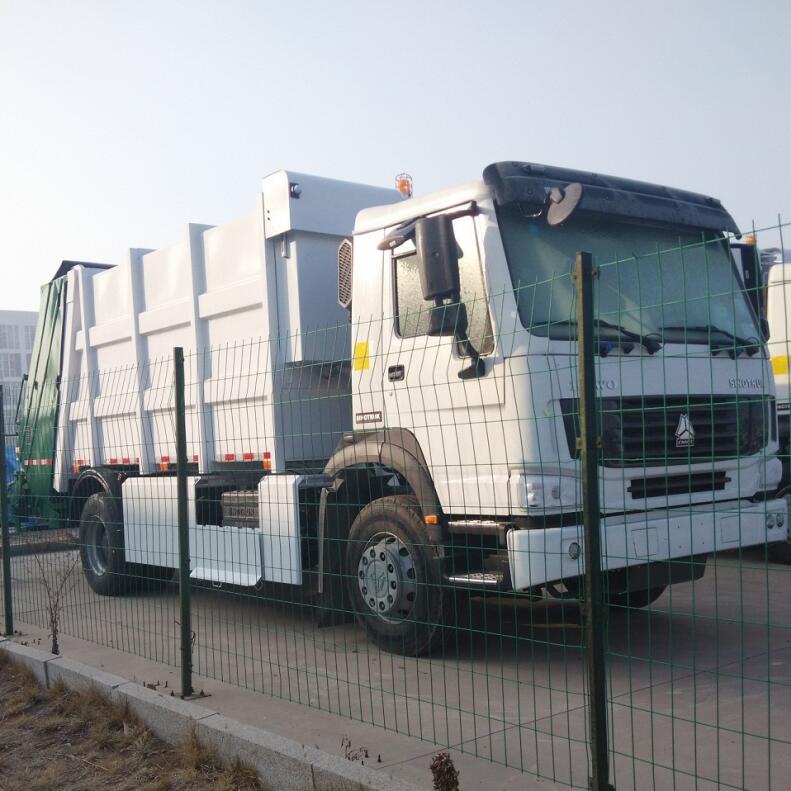 heavy duty sanitation HOWO 6x4 371 hp 28 cbm compression garbage truck