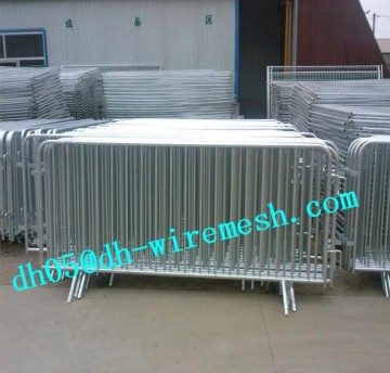 Cheap used crowd control barriers, temporary crowd control barriers