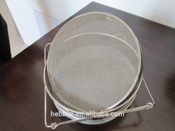 Double layer honey filter for beekeeping