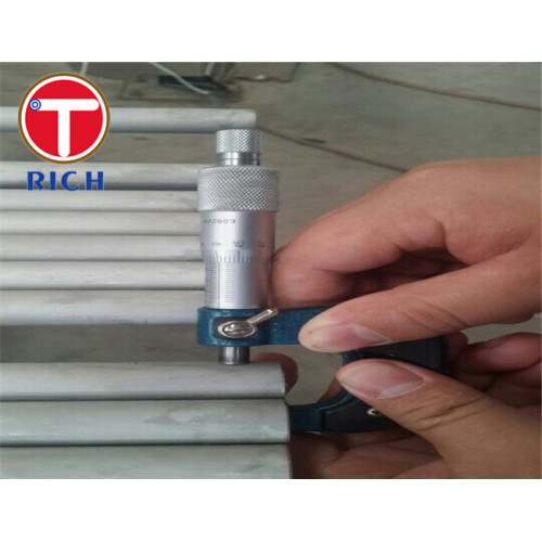 Tubo di caldaia senza saldatura dell&#39;acciaio inossidabile senza saldatore SS304 SUS304 316 316L Stb340 13CrMo44