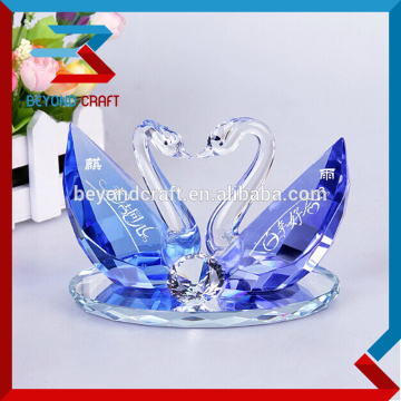Elegant crystal swans for wedding gifts