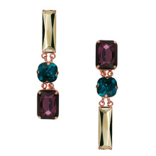 Breath-taking rhinestone drop earrings gold plated