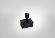 Hydraulic valve flow control valve