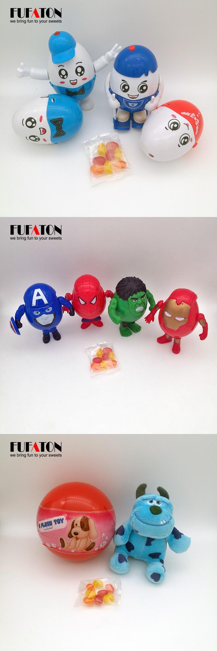 Play and eat egg plastic surprise with jelly bean