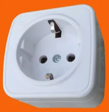 White Socket 2P+E with Surface Mounting IP20 16A