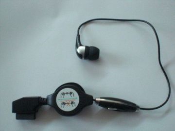 Black Noise Cancelling Wired Earphones Retractable Earbuds For Ipod / Mp5