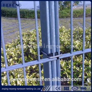 Low carbon welded steel wire double wire fence