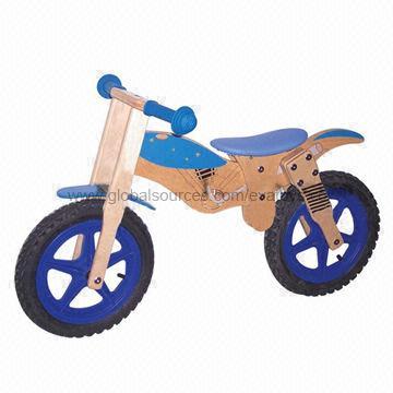 High quality wooden balance bike for kids, measures 93x34x45cm, ASTM/TUV/GS/EN 71 and CE certified