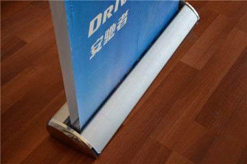 roller up banner