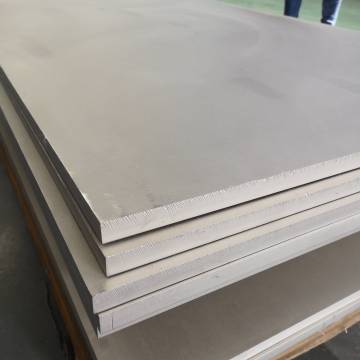 Titanium plate and titanium steel