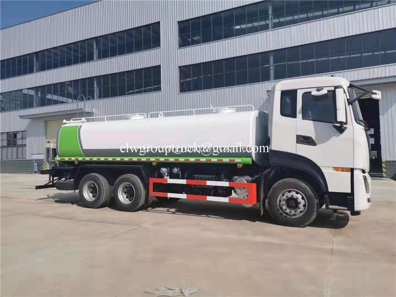 دونغفنغ 20000liters 6 × 4 شاحنة صهريج لنقل المياه