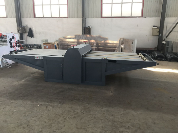 Manual flatbed die cutting and creasing machine for corrugated paperboard