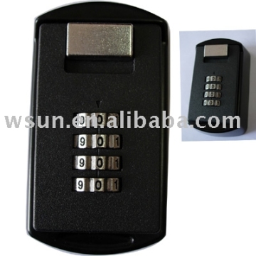 4 wheel 12Number mountable key lock safe with combination