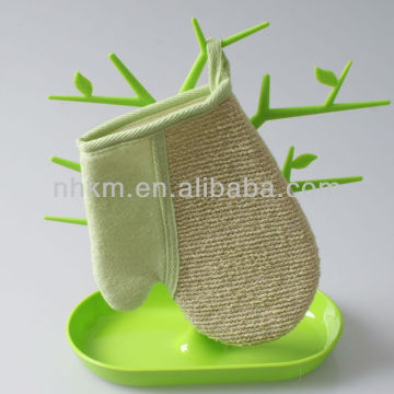exfoliating bath gloves